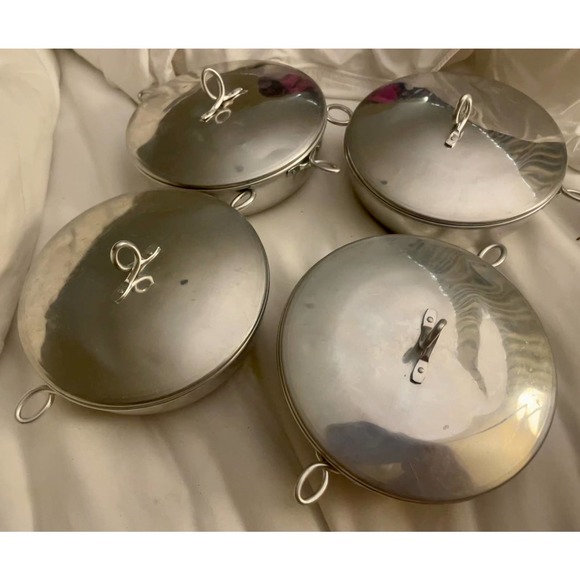 Vintage ALUMODE Aluminum 4 Individual Casseroles with lids, original box - Picture 3 of 7